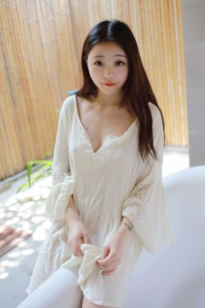 扒开老师大腿一进一出网站_720全集在线观看