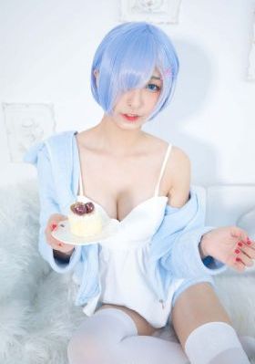 日韩久久肉精品_国产剧高清在线观看